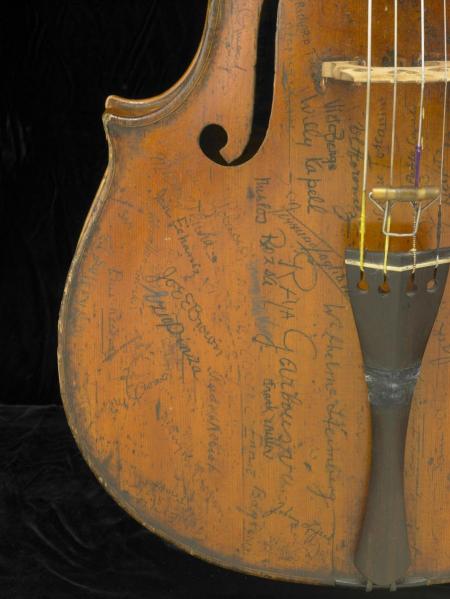 Signatures on the lower bass side of the Rovatti Cello